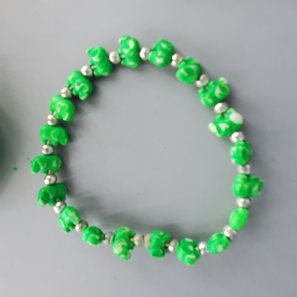 Lot of 6 Beaded Silicone Wood Bracelets - Picture 8 of 9